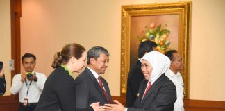 Doddy Zulverdi Dikukuhkan Sebagai Kalan BI Jatim, Gubernur Khofifah Ajak Perkuat Sinergi dan Kolaborasi Wujudkan Pertumbuhan Ekonomi Jatim Makin Inklusif