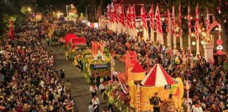 Parade Bunga dan Budaya Didaftarkan Pemkot Surabaya Ke Kalender Event Nasional 2024 Parade Bunga dan Budaya Didaftarkan Pemkot Surabaya Ke Kalender Event Nasional 2024