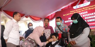 Sempat Terhenti di Bulan Ramadan, Pemkot Surabaya Kembali Gelar Baksos Pelayanan Kesehatan dan Bazar UMKM Sempat Terhenti di Bulan Ramadan, Pemkot Surabaya Kembali Gelar Baksos Pelayanan Kesehatan dan Bazar UMKM