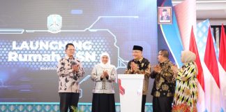 Jatim Terima Penghargaan BKN Award 2023 Terbanyak se Indonesia, Gubernur Khofifah Harapkan Kompetensi ASN Jatim Meningkat sehingga Layanan Publik Makin Cepat