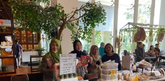 Luminor Hotel Jemursari Surabaya Gelar Acara Makan Siang Spesial Menyambut HJKS Ke 730, Sajikan Kreasi Menu Suroboyoan Luminor Hotel Jemursari Surabaya Gelar Acara Makan Siang Spesial Menyambut HJKS Ke 730, Sajikan Kreasi Menu Suroboyoan