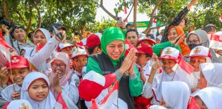 Gubernur Khofifah Bersyukur Jatim Berhasil Pertahankan Predikat Provila Tiga Tahun Berturut-turut Gubernur Khofifah Bersyukur Jatim Berhasil Pertahankan Predikat Provila Tiga Tahun Berturut-turut