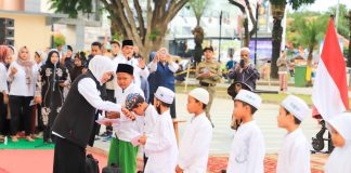 Tutup Tahun 1444 H dan Sambut 1445 H, Pemprov Jatim dan Baznas Akan Santuni 1.000 Anak Yatim Tutup Tahun 1444 H dan Sambut 1445 H, Pemprov Jatim dan Baznas Akan Santuni 1.000 Anak Yatim