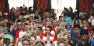 Wagub Emil : Koperasi Petani di Jatim Sebagai Upaya Entaskan Kemiskinan Ekstrem Wagub Emil Koperasi Petani di Jatim Sebagai Upaya Entaskan Kemiskinan Ekstrem