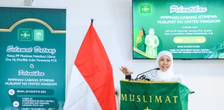 Lantik Pengurus PCI Muslimat NU UK, Khofifah Ajak Ikut Andil Merawat Jagat dan Membangun Peradaban Lantik Pengurus PCI Muslimat NU UK, Khofifah Ajak Ikut Andil Merawat Jagat dan Membangun Peradaban