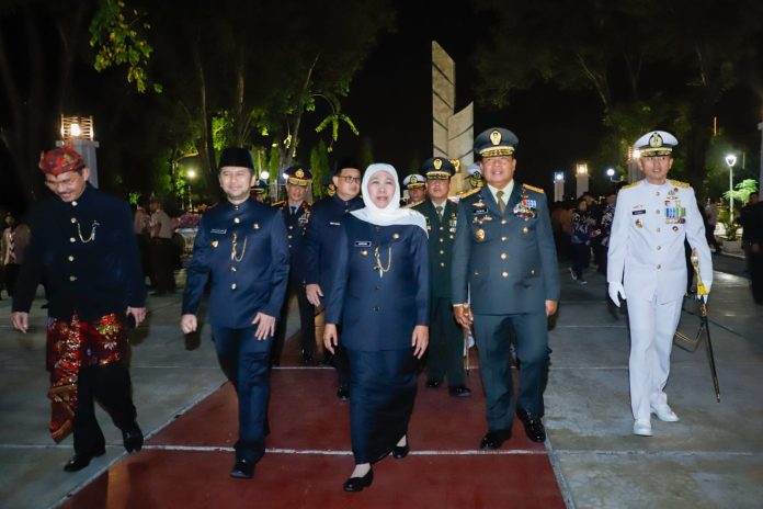 Pimpin Apel Renungan Suci, Gubernur Khofifah Minta Rakyat Jatim Ikut Jaga Kepercayaan Publik Internasional Kepada Indonesia