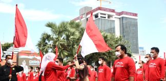 Prasasti Nawa Bhakti Satya Jadi Spot Foto Favorit Pendaki Gunung Arjuno, Gubernur Khofifah Pesan Nikmati Keindahannya dan Jaga Alamnya Prasasti Nawa Bhakti Satya Jadi Spot Foto Favorit Pendaki Gunung Arjuno, Gubernur Khofifah: Nikmati Keindahannya, Jaga Alamnya