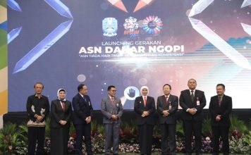 Luncurkan Program ASN DAHAR NGOPI, Gubernur Khofifah: Tiada Hari Tanpa Pengembangan Kompetensi bagi ASN Pemprov Jatim Luncurkan Program ASN DAHAR NGOPI, Gubernur Khofifah: Tiada Hari Tanpa Pengembangan Kompetensi bagi ASN Pemprov Jatim