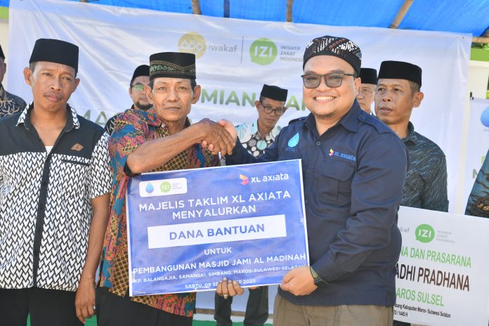 Karyawan XL Axiata Bangun Masjid dan Instalasi Air Bersih di Makassar