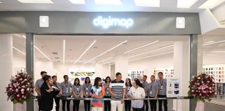 DIGIMAP Buka Gerai Baru dengan konsep Apple Premium Partner pertama di Jawa Timur GM Tunjungan Plaza Surabaya, Steviana Mecano (Tengah) bersama Head of Marketing PT MAP Zona Adi Perkasa Farah Fausa Winarsih dan GM Operation PT MAP Zona Adi Perkasa, Hernando Ibrahim