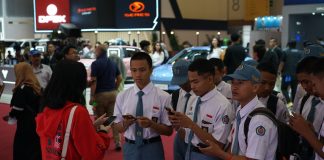 GIIAS The Series Berlanjut Di Kota Bandung, Hadirkan Beragam Program Menarik Untuk Pengunjung GIIAS The Series Berlanjut Di Kota Bandung, Hadirkan Beragam Program Menarik Untuk Pengunjung