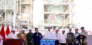 Jokowi Resmikan Proyek Ekspansi PT Smelting oleh Freeport Jokowi Resmikan Proyek Ekspansi PT Smelting oleh Freeport