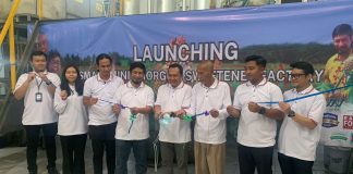 Dukung Ketahanan Pangan, ITS Luncurkan Smart Mini Sorghum Sweetener Factory Peresmian Smart Mini Sorghum Sweetener Factory yang diwakili oleh Direktur Inovasi dan Kawasan Sains Teknologi (DIKST) ITS Agus Muhammad Hatta ST MSi PhD (tengah pegang gunting)