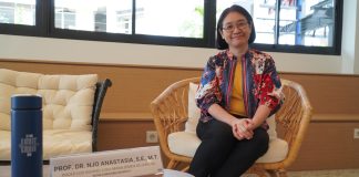 Prof. Dr. Njo Anastasia, S.E., M.T : “Masa Sih Generasi Muda Sulit Punya Rumah Sendiri?” Prof. Dr. Njo Anastasia, S.E., M.T, Guru Besar dalam bidang ilmu Manajemen Keuangan PCU (foto : ist)