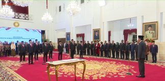 Presiden Lantik Anggota KPPU Periode 2024-2029 Presiden Lantik Anggota KPPU Periode 2024-2029 (foto : ist)