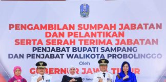 Lantik Pj. Bupati Sampang dan Pj. Walikota Probolinggo, Gubernur Khofifah Pesankan Fokus pada Empat Klaster Reformasi Birokrasi Berdampak Lantik Pj. Bupati Sampang dan Pj. Walikota Probolinggo, Gubernur Khofifah Pesankan Fokus pada Empat Klaster Reformasi Birokrasi Berdampak (foto : ist)