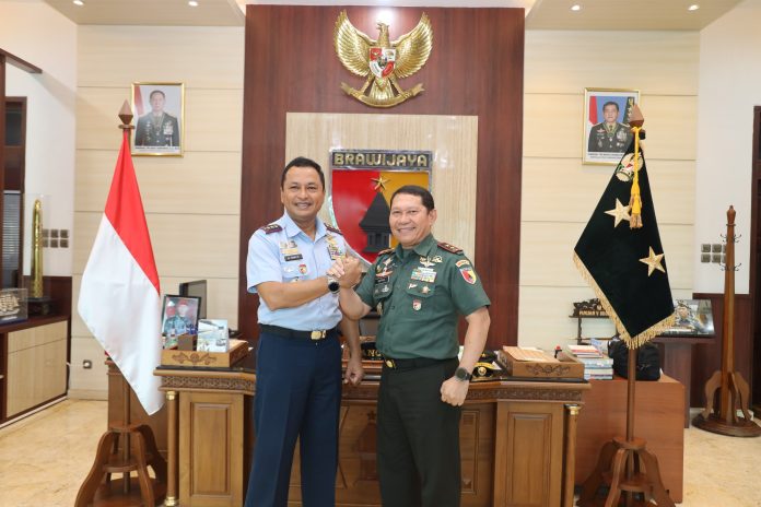 Mayjen TNI Rafael Granada Sambut Kunjungan Kerja Pangkogabwilhan II (foto : ist)