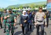 Apel Pasukan Pengamanan Pemilu 2024, Gubernur Khofifah Tekankan Pentingnya Sinergi dan Kolaborasi Demi Wujudkan Pemilu yang Aman, Damai dan Kondusif Apel Pasukan Pengamanan Pemilu 2024, Gubernur Khofifah Tekankan Pentingnya Sinergi dan Kolaborasi Demi Wujudkan Pemilu yang Aman, Damai dan Kondusif (foto : ist)