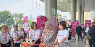 Surabaya x Beauty 2024 Kembali Digelar, Siap Manjakan Para Pecinta Kecantikan Surabaya x Beauty 2024 dibuka oleh Kepala Dinas Kebudayaan dan Pariwisata Provinsi Jawa Timur - Evy Afianasari (foto : hsc)