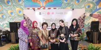 Hadiri Launching NTB Zone, Pj. Ketua Dekranasda Jatim Isye Harap Kerjasama IKM Binaan Jatim-NTB Semakin Luas dan Berkembang Hadiri Launching NTB Zone, Pj. Ketua Dekranasda Jatim Isye Harap Kerjasama IKM Binaan Jatim-NTB Semakin Luas dan Berkembang (foto : ist)