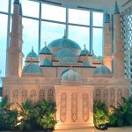 Miniatur Masjid Hagia Sophia Turki Menyambut Ramadan 2024 di Hotel Ciputra World Surabaya Miniatur Masjid Hagia Sophia Turki Menyambut Ramadan 2024 di Hotel Ciputra World Surabaya (foto koleks hsc)