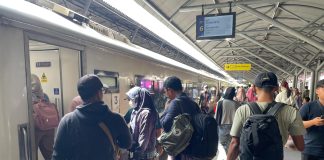 Saat Libur Panjang Hari Raya Nyepi, 4 KA Jarak Jauh Tambahan di Daop 8 Beroperasi Saat Libur Panjang Hari Raya Nyepi, 4 KA Jarak Jauh Tambahan di Daop 8 Beroperasi (foto : ist)