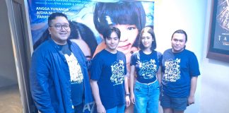 Film “Dua Hati Biru” Untuk Edukasi Para Pasangan Muda Produser dan para pemeran film Dua Hati Biru