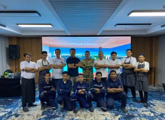 Aston Inn Jemursari Menerima Kunjungan Dari Corporate Chief Engineering Archipelago International Aston Inn Jemursari Menerima Kunjungan Dari Corporate Chief Engineering Archipelago International (foto : ist)
