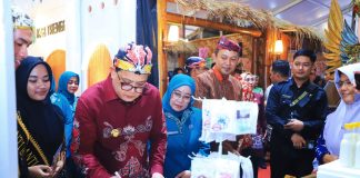 Tutup Puncak Peringatan BBGRM XXI dan HKG-PKK ke-52, Pj. Gubernur Adhy Ajak Integrasikan ‘IKI’ Dalam Semangat Gotong Royong Tutup Puncak Peringatan BBGRM XXI dan HKG-PKK ke-52, Pj. Gubernur Adhy Ajak Integrasikan ‘IKI’ Dalam Semangat Gotong Royong (foto : ist)