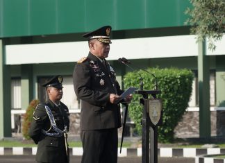 Kodam Brawijaya Gelar Upacara Peringatan Hari Lahir Pancasila Tahun 2024 Kodam Brawijaya Gelar Upacara Peringatan Hari Lahir Pancasila Tahun 2024 (foto : ist)