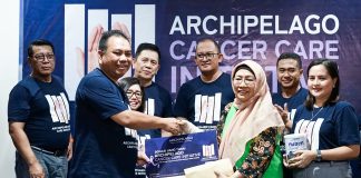 Archipelago International Berbagi Kebahagiaan Bersama Yayasan Peduli Kanker Anak Indonesia Surabaya Archipelago International Berbagi Kebahagiaan Bersama Yayasan Peduli Kanker Anak Indonesia Surabaya (foto : ist)
