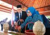Ziarah ke Makam Bung Karno, Pj. Gubernur Jatim Ajak Kuatkan Gotong Royong dan Persatuan Ziarah ke Makam Bung Karno, Pj. Gubernur Jatim Ajak Kuatkan Gotong Royong dan Persatuan (foto : ist)