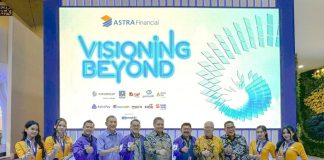 Astra Financial Raih Respon Positif di GIIAS 2024, Capaian Transaksi Rp917,491 Miliar Selama 5 Hari Pertama Kunjungan Menteri Koordinator Bidang Perekonomian RI, Dr. (HC) Ir. Airlangga Hartarto, MBA, MMT di main booth Astra Financial, Hall 7 ICE BSD Tangerang, Rabu (24/07). (foto : ist)