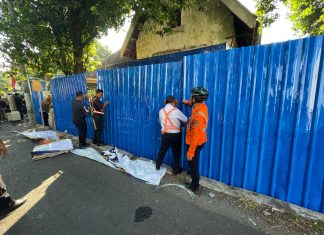 Selamatkan Aset Negara, KAI Daop 8 Surabaya Tertibkan Rumah Dinas di Jalan Gerbong No.11 Surabaya Selamatkan Aset Negara, KAI Daop 8 Surabaya Tertibkan Rumah Dinas di Jalan Gerbong no.11, Surabaya (foto : ist)