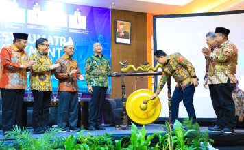 Hadiri West Sumatera Investment Forum 2024, Pj. Gubernur Adhy Optimis Jadi Pendorong Pertumbuhan Ekonomi Kedua Daerah Hadiri West Sumatera Investment Forum 2024, Pj. Gubernur Adhy Optimis Jadi Pendorong Pertumbuhan Ekonomi Kedua Daerah (foto : ist)