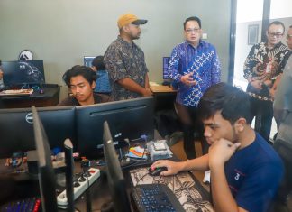 Tinjau KEK Singhasari dan Kampus King’s College London, Pj. Gubernur Adhy Sebut KEK Singhasari Miliki Keunggulan Seluruh Layanan Digital Terintegrasi Tinjau KEK Singhasari dan Kampus King’s College London, Pj. Gubernur Adhy Sebut KEK Singhasari Miliki Keunggulan Seluruh Layanan Digital Terintegrasi (foto : ist)