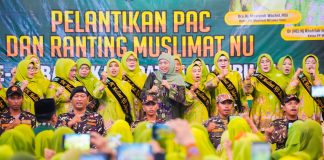 Maulid Nabi Bersama Puluhan Ribu Muslimat Pasuruan, Khofifah Ajak Teladani Akhlaq Rasulullah Maulid Nabi Bersama Puluhan Ribu Muslimat Pasuruan, Khofifah Ajak Teladani Akhlaq Rasulullah (foto : ist)