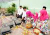 Segera Nikahkan Putra Ketiganya, Khofifah Ziarah ke Makam dan Gelar Yatiman Segera Nikahkan Putra Ketiganya, Khofifah Ziarah Makam dan Gelar Yatiman (foto : ist)