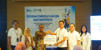 Kolaborasi SPTP, TTL dan STIAMAK Barunawati Berdayakan UMK Melalui Maritimepreneur : Krupuk Payus Goes To Sustainable Business Penyerahan Bantuan Fasilitas Maritimepreneur (foto : ist)