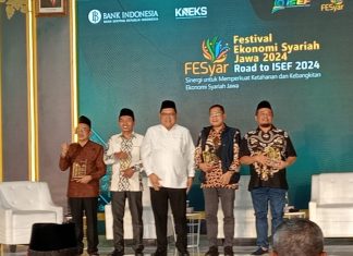 FESyar Jawa 2024 Hari Kedua, Gelar Talkshow Tingkatkan Literasi Penitngnya Wakaf FESyar Jawa 2024 Hari Kedua, Gelar Talkshow Tingkatkan Literasi Penitngnya Wakaf (dokpri hsc)