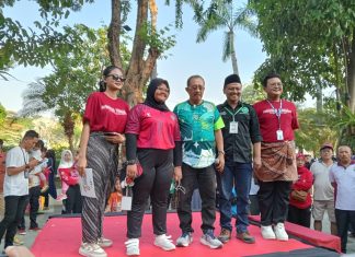 Mlaku Bareng Cak Eri : Jalan Sehat Juru Parkir Surabaya, Ajang Silaturahmi dan Membangun Sinergi Mlaku Bareng Cak Eri : Jalan Sehat Juru Parkir Surabaya, Ajang Silaturahmi dan Membangun Sinergi (dokpri hsc)