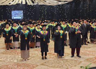 Unusa Wisuda Seribu Lebih Mahasiswa, Penerima KIPK Dominasi Wisudawan ’Cumlade’ Unusa Wisuda Seribu Lebih Mahasiswa, Penerima KIPK Dominasi Wisudawan ’Cumlade’ (foto : ist)