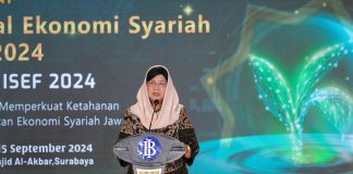 FESyar Jawa 2024 : Tiga Inovasi Digital Akselerasi Pengembangan Ekonomi Syariah di Wilayah Jawa Deputi Gubernur Senior Bank Indonesia, Destry Damayanti pada Pembukaan FESyar Jawa 2024 Jumat (13/09/24) (foto : ist)