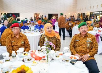 Hadiri HUT Pepabri Ke-65, Khofifah: Tetap Perkuat Persatuan Demi Keutuhan Bangsa Hadiri HUT Pepabri Ke-65, Khofifah: Tetap Perkuat Persatuan Demi Keutuhan Bangsa (foto : ist)