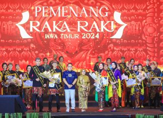 Grand Final Raka Raki Jatim 2024, Pj. Gubernur Adhy Pesankan Promosi Destinasi Wisata Jatim Secara Digital Harus Lebih Gencar Grand Final Raka Raki Jatim 2024, Pj. Gubernur Adhy Pesankan Promosi Destinasi Wisata Jatim Secara Digital Harus Lebih Gencar (foto : ist)
