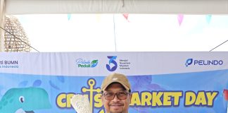 Perkuat Komitmen Sosial, TPS Hadirkan Program Air Bersih dan Sanitasi di Desa Sumberwaru Pamekasan Madura Wahyu Widodo Dirut TPS Menerima Penghargaan CID Bidang lingkungan Pelindo TJSL Award 2024 (foto : ist)