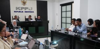 KPPU Buktikan Persekongkolan Tender Di Pelabuhan Nusa Penida, Jatuhkan Denda Rp 1,5 Miliar Ke PT Sumber Bangun Sentosa KPPU Buktikan Persekongkolan Tender Di Pelabuhan Nusa Penida, Jatuhkan Denda Rp 1,5 Miliar Ke PT Sumber Bangun Sentosa (foto : ist)