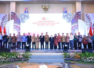 Hadiri Pengukuhan Yunita Linda Sebagai Kepala OJK Jatim, Pj. Gubernur Adhy Apresiasi Terbentuknya KUB dengan 3 BPD Lain di Indonesia Hadiri Pengukuhan Yunita Linda Sebagai Kepala OJK Jatim, Pj. Gubernur Adhy Apresiasi Terbentuknya KUB dengan 3 BPD Lain di Indonesia (foto : ist)