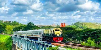 Catat Kenaikan 9 Persen di Triwulan Ketiga 2024, KAI Commuter Layani Lebih dari 10,7 Juta Pengguna Commuter Line Di Wilayah 8 Surabaya Catat Kenaikan 9 Persen di Triwulan Ketiga 2024, KAI Commuter Layani Lebih dari 10,7 Juta Pengguna Commuter Line Di Wilayah 8 Surabaya (foto : ist)