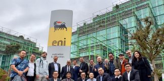 Dosen ITS dan ITB Berkolaborasi Rancang FEED Proyek Geng North Para dosen ITS dan ITB yang terlibat pada proyek Geng North di Milan, Italia (foto : ist)